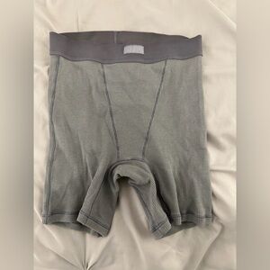 (NEVER WORN) SKIMS Cotton Rib Boxer- (Size:XS) Loungewear